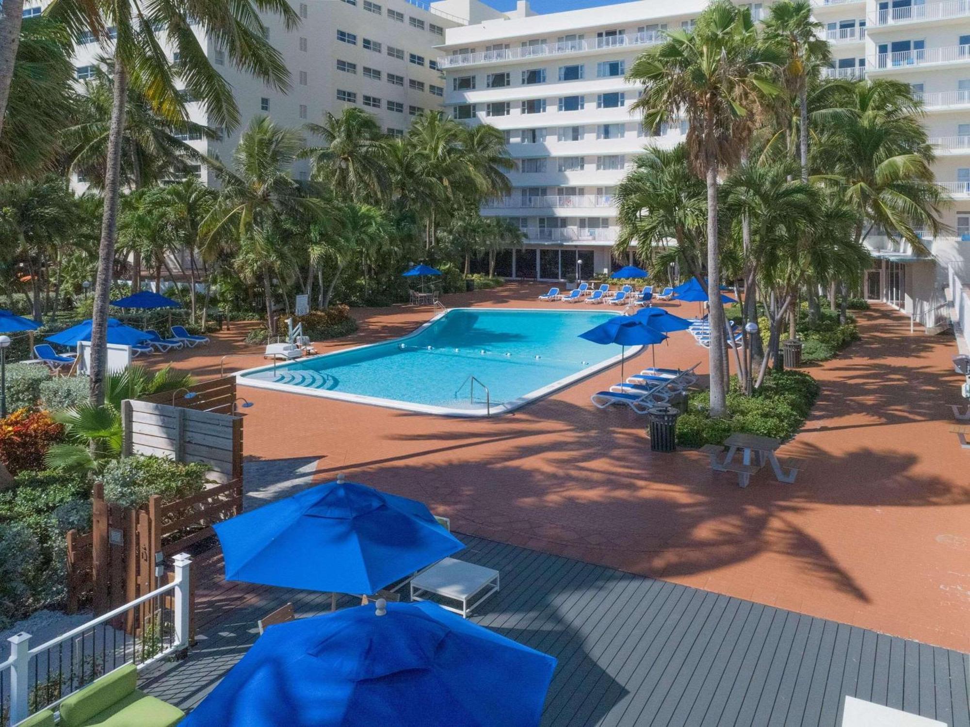 Radisson Resort מיאמי ביץ' מראה חיצוני תמונה