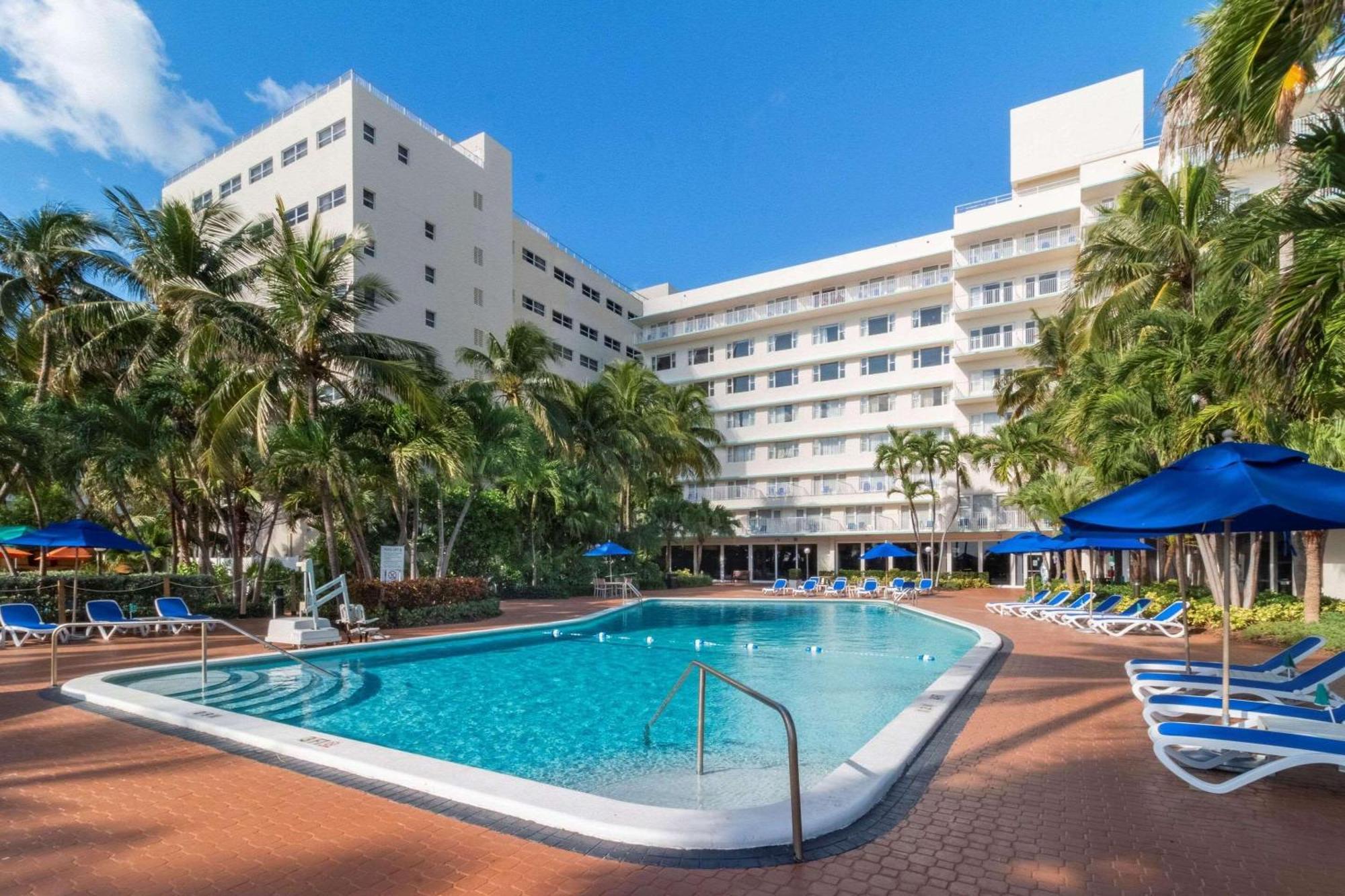 Radisson Resort מיאמי ביץ' מראה חיצוני תמונה